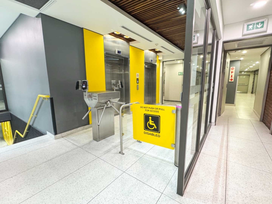 To Let Commercial Property for Rent in Woodstock Western Cape